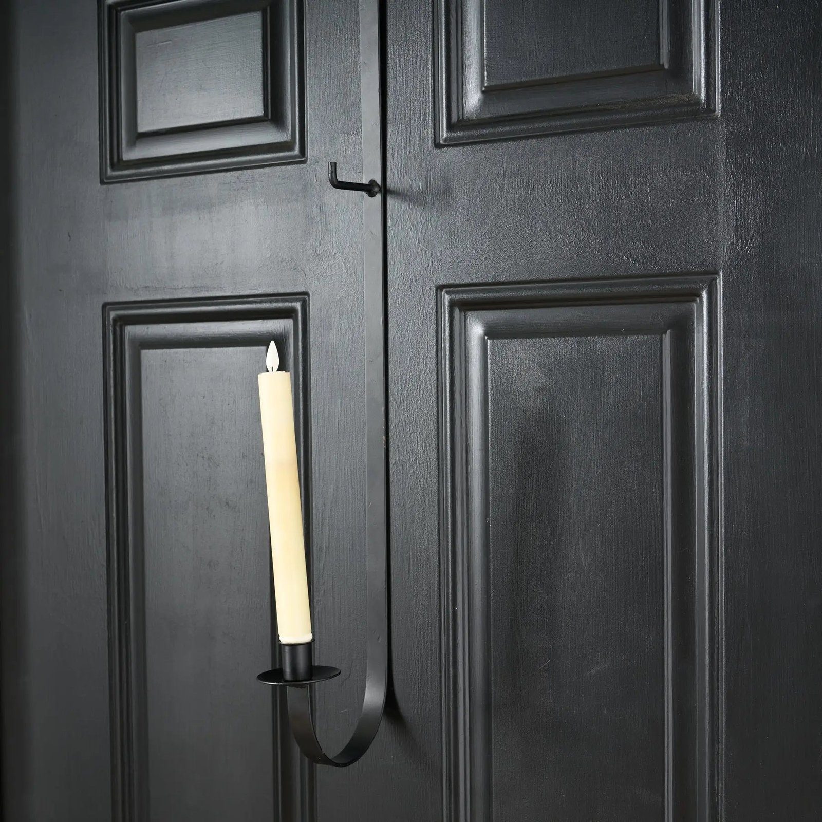 HMD1593ClassicOvertheDoorBlackMetalWreath_CandleHo_4 Black Metal Wreath & Taper Candle Holder Over the Door Hanger - 32 - Image 1