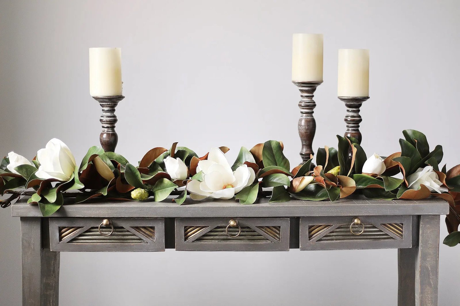 Real Touch White Magnolia Flower & Leaf All Seasons Garland Table Runner - Image 5